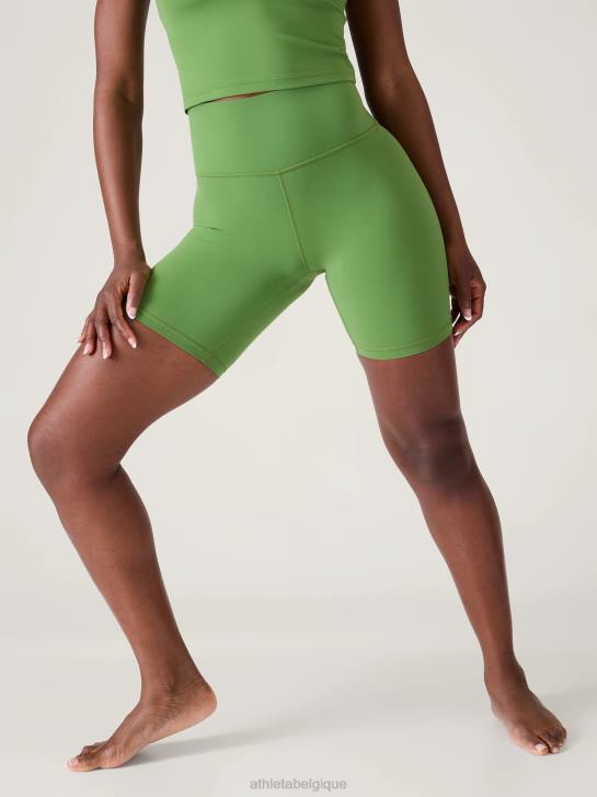 Athleta femmes transcender le court 7'' JRTZ144 vêtements vert baja
